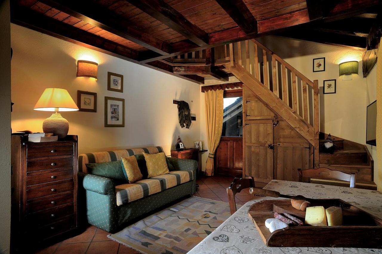 Residence Foyer D'Antan Brusson Exterior foto