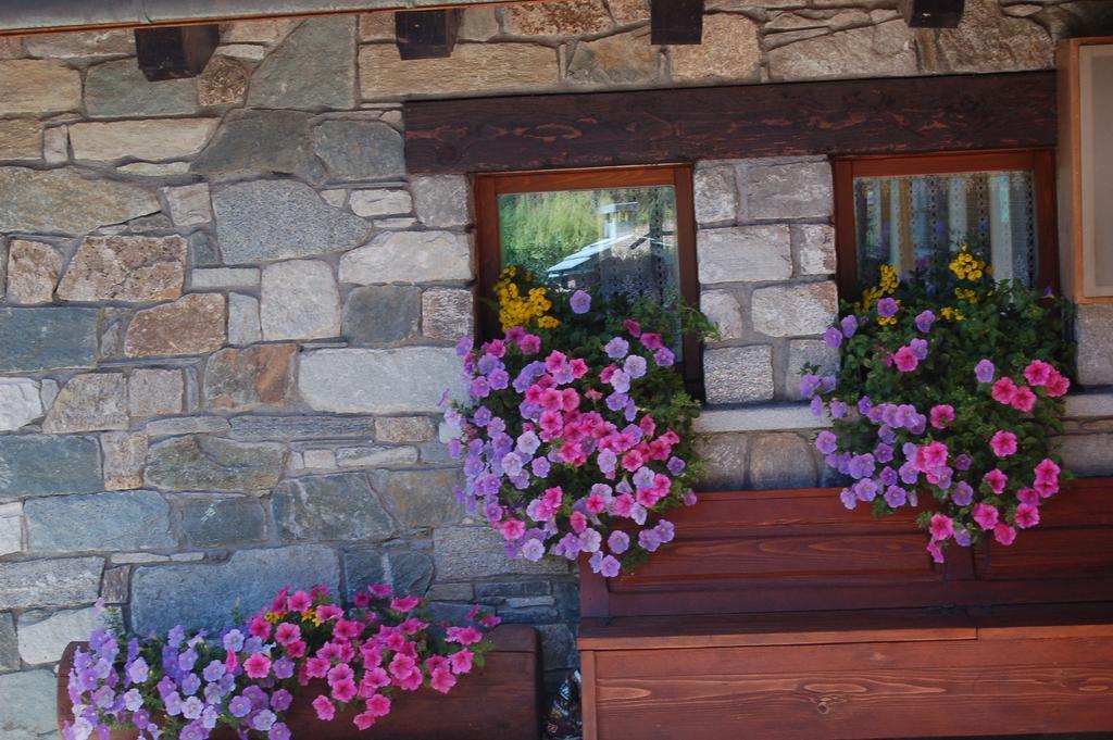 Residence Foyer D'Antan Brusson Exterior foto